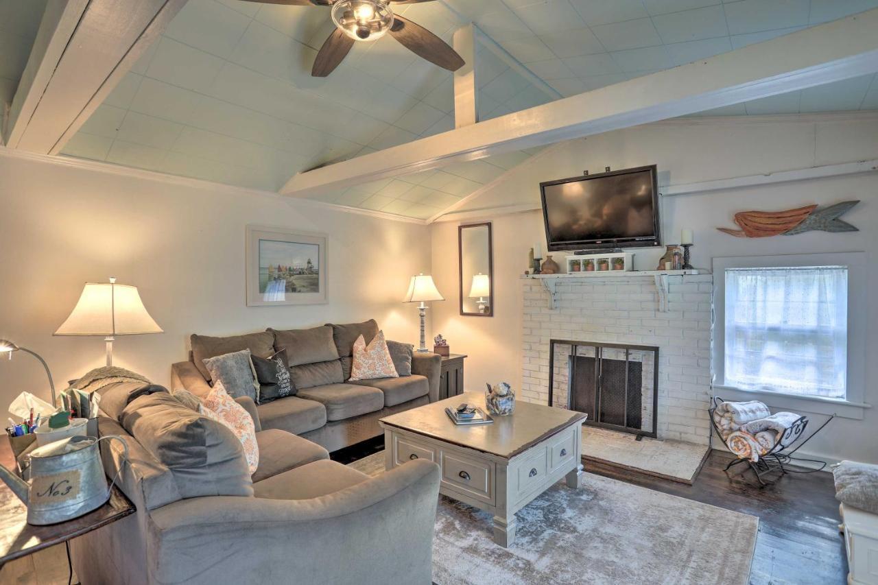 Coastal, Walkable Home In Historic Southport! Exteriér fotografie